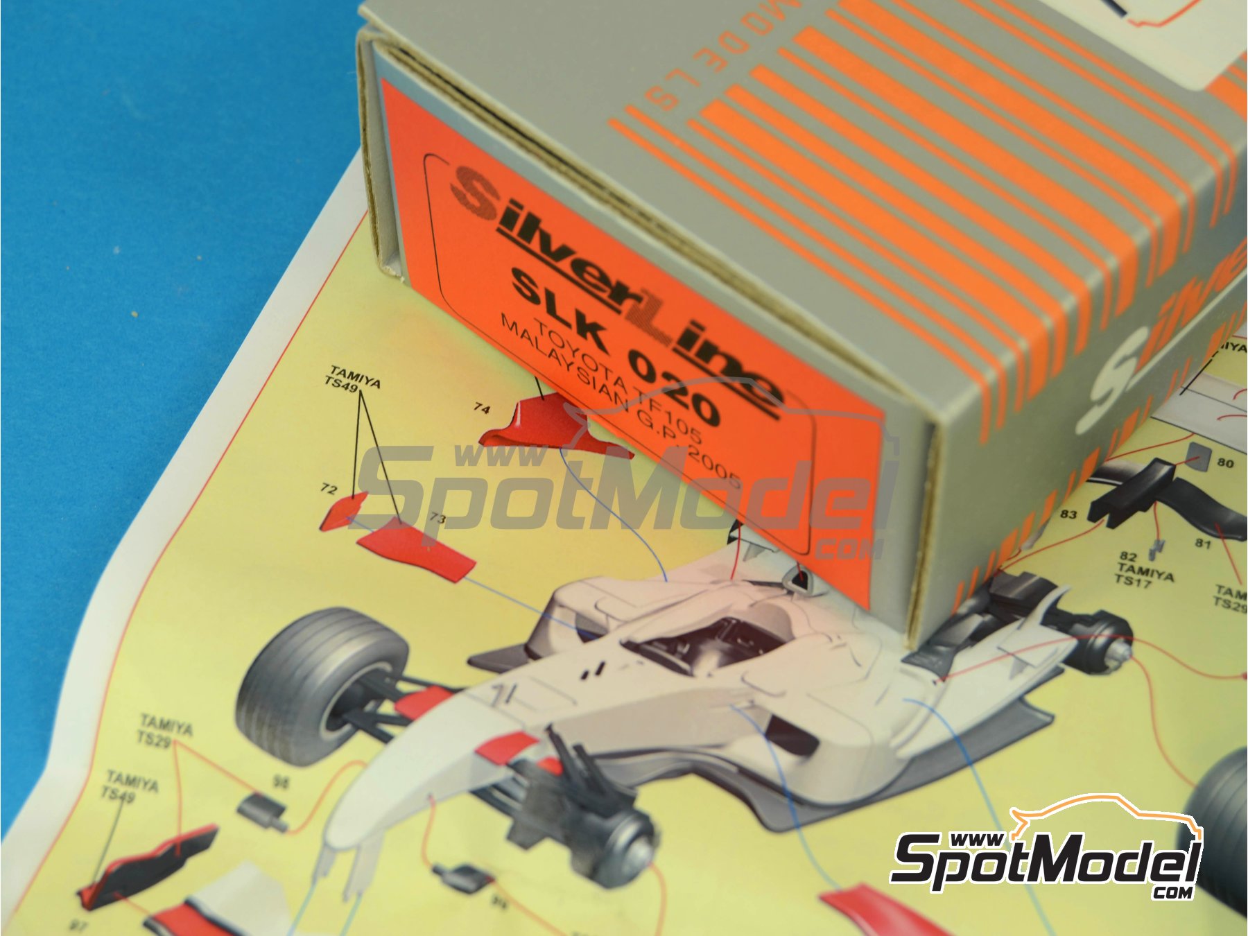 Tameo Kits SLK020: Car scale model kit 1/43 scale - Toyota
